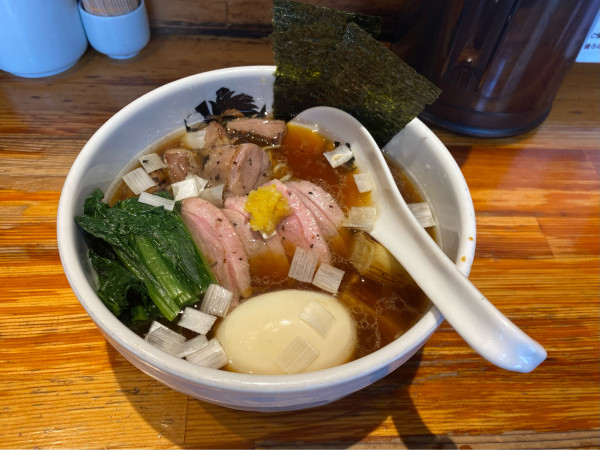 「特製鴨中華そば（醤油）1,500円」@満鶏軒の写真