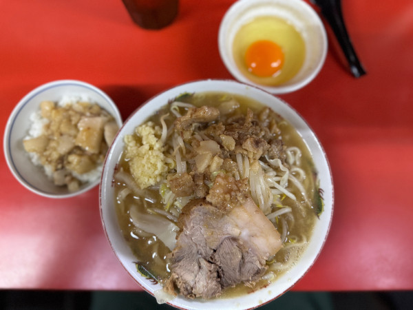 「小ラーメン　ニンニクアブラ　生卵」@ラーメン二郎 京都店の写真