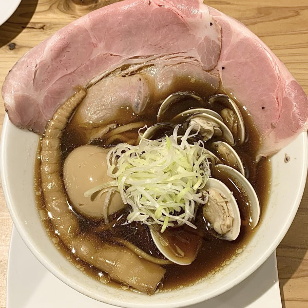 「はまぐりラーメン」@くそオヤジ最後のひとふり 天満店の写真