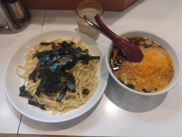 「納豆ざるらぁめん¥1100-」@らぁめん ほりうち 新橋店の写真