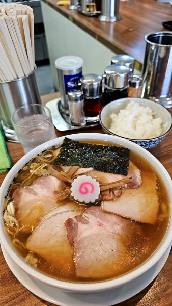 「チャーシュー麺 1,130円と半ライス 150円」@飯村製作所の写真