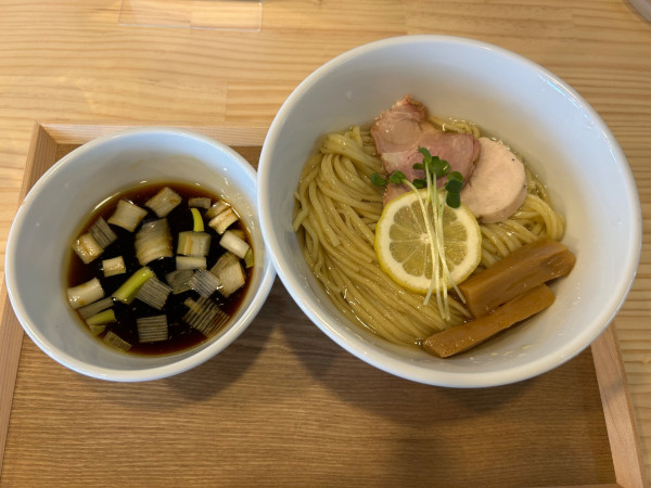 「昆布水つけ麺(980¥)」@MENYA TOMOSHIBIの写真