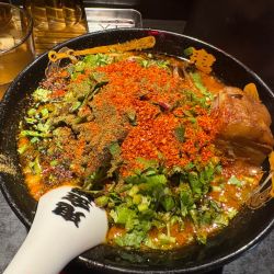 カラシビ味噌ラーメン➕辛さ鬼マシ➕シビレ鬼マシ➕パクチー