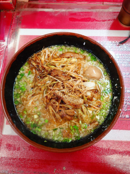 「もつラーメン（味玉入）」@とん平食堂の写真