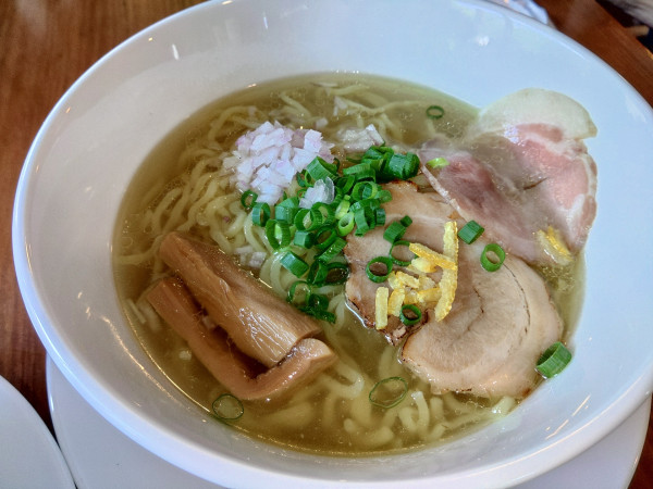 「塩ラーメン」@麺屋魚貝鶏の写真