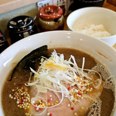 麺屋なると 伊奈店の写真