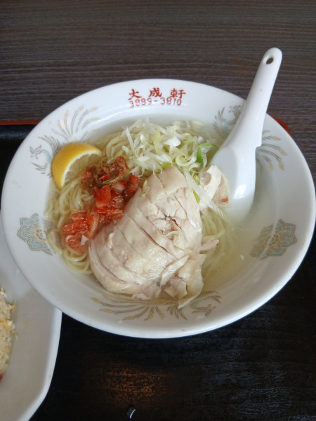 「冷やし鶏そば・半チャーハンセット 990円」@中華料理 大成軒の写真