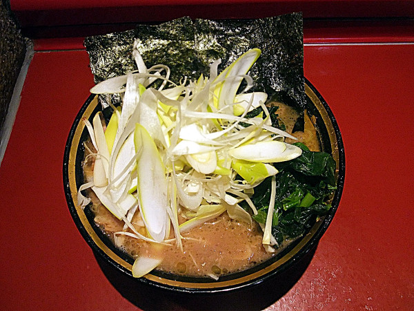 「ラーメン チャーシュー2枚 ネギ」@厚木家の写真