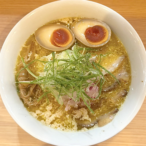 「鶏白湯ラーメン」@RAMEN ガモウスマイルの写真