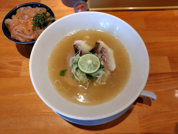 「大洋丸神経〆伊佐木の炙り潮蕎麦1500円（この日限定）」@麺家 たけ田の写真