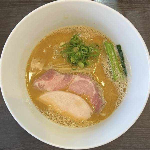 「濃厚魚介ラーメン」@麺や 福はらの写真