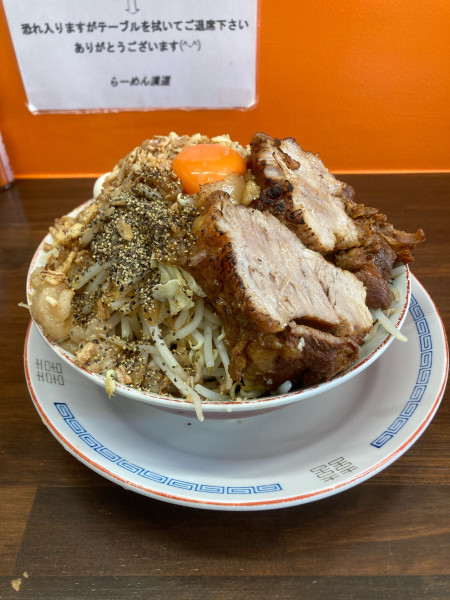 「汁なし小」@らーめん漢道の写真