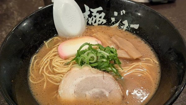 「和歌山らーめん」@新和歌山らーめん 極ジョーの写真