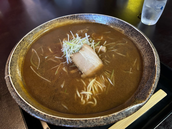 「中華そば大盛1050」@もちもちの木 川越店の写真