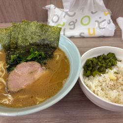 ラーメン750円