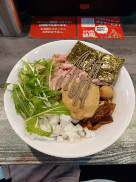 「【限定】蟹油そば＋半肉増し」@crab台風。の写真