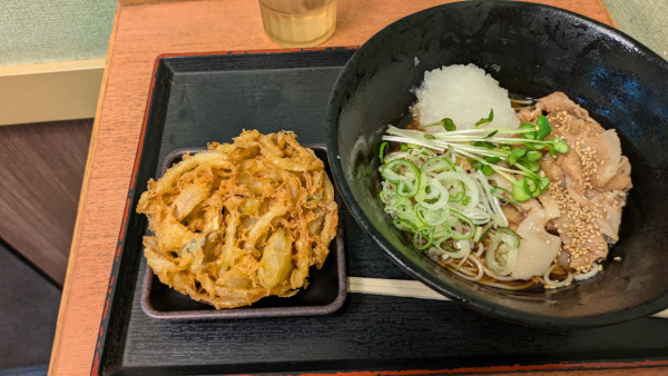 「【夏メニュー】冷がけ肉おろし、かきあげ（クーポン）」@ゆで太郎 水道橋店の写真
