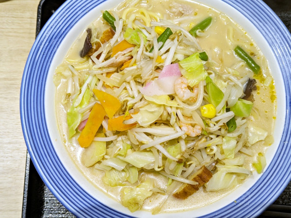 「野菜たっぷりちゃんぽん」@リンガーハット 渋谷サクラステージ店の写真