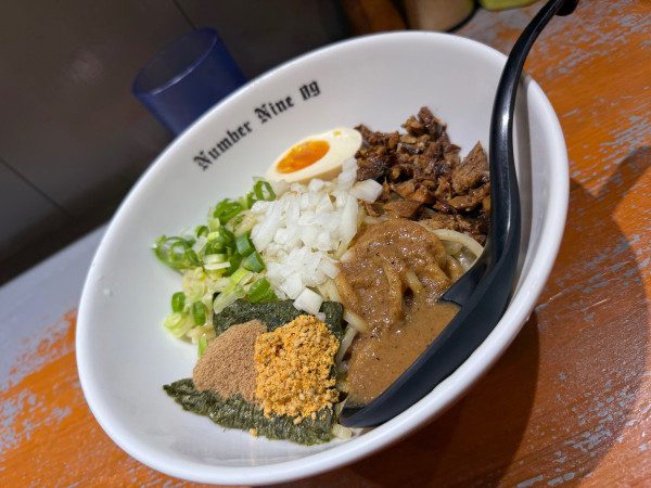 「まぜそば」@麺Dining Number Nine 09の写真