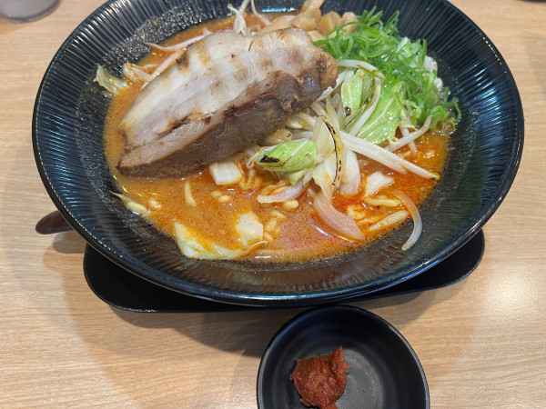 「辛味噌らーめん大盛固め1067円」@五穀みそらーめん 味噌屋蔵之介 八王子みなみ野店の写真