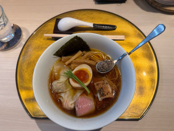 「アルティメットポルチーニ醤油らぁ麺」@入鹿TOKYOの写真