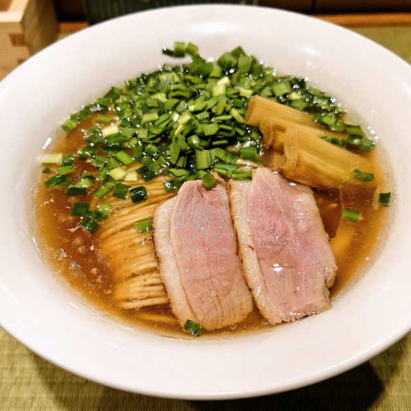 「鴨ラーメン」@らーめん 鴨to葱 イイトルミネ新宿店の写真