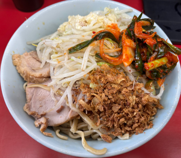 「[限定]つけ味冷や汁なし+ニラキムチ」@ラーメン二郎 中山駅前店の写真