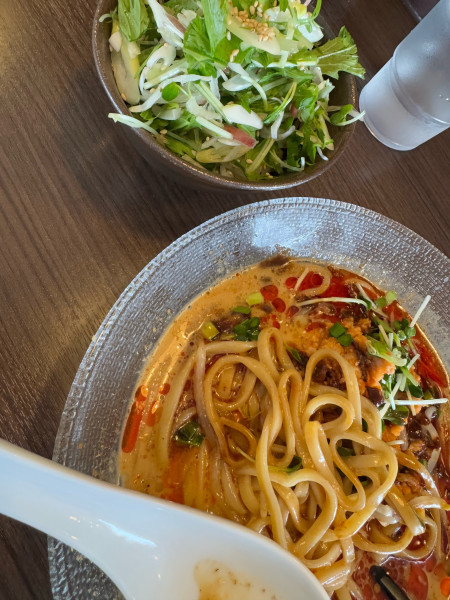 「冷やし坦々鶏そば 薬味ご飯付き1500円」@麦づらの写真