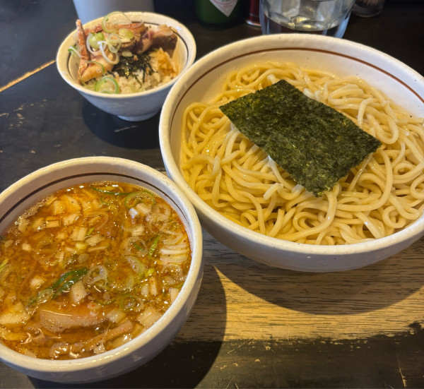 「つけそば＋麺中盛　炙りチャーシュー飯」@中華そば しながわの写真