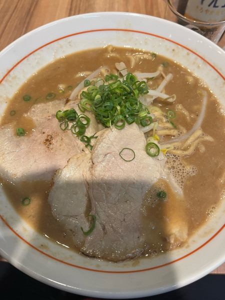「ど豚骨ラーメン（990）」@濃厚とんこつラーメン ど豚骨 虎砲の写真