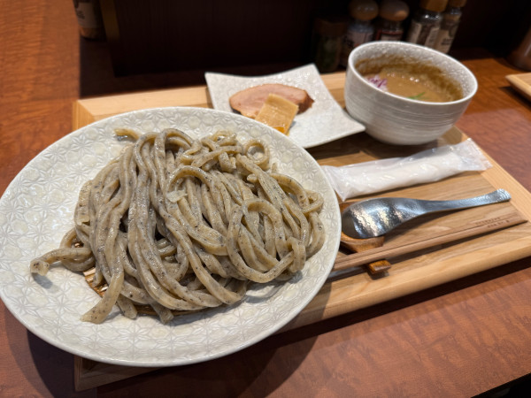 「御影つけめん中」@手打式特級多加水 御影麺 鏑矢の写真