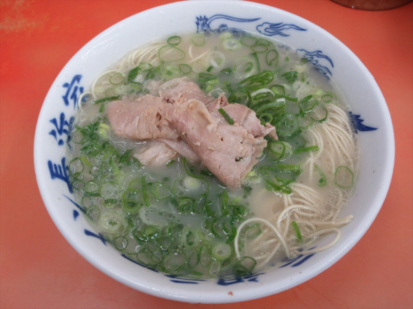 「ラーメン（500円）」@元祖ラーメン長浜家の写真