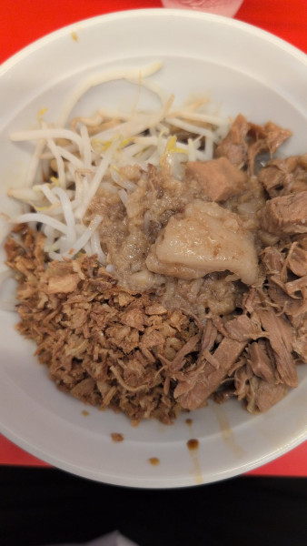 「まぜそば　ミニ」@BUTAKIN 東梅田店の写真