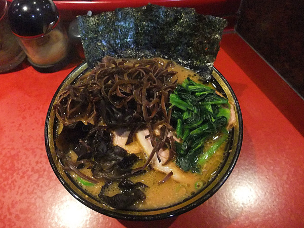 「ラーメン チャーシュー5枚 キクラゲ」@厚木家の写真