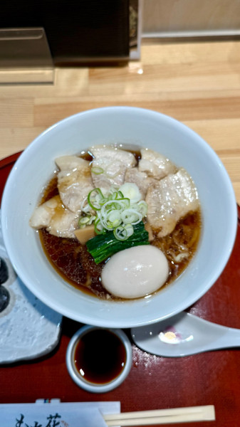 「醤油ラーメン」@もち花の写真