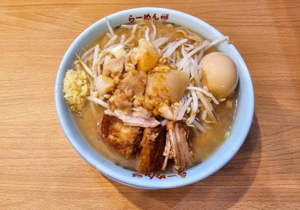 「味玉小らーめん」@豚と脂。の写真