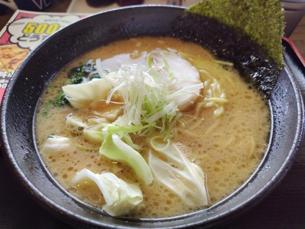 「醤油とんこつラーメン　※かため　※クーポンで５００円」@ラーメン 白  本店の写真