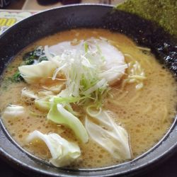 醤油とんこつラーメン　※かため　※クーポンで５００円