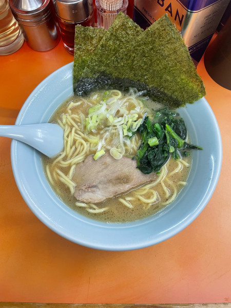 「ラーメン太麺(800円)」@鹿島家 石川町店の写真