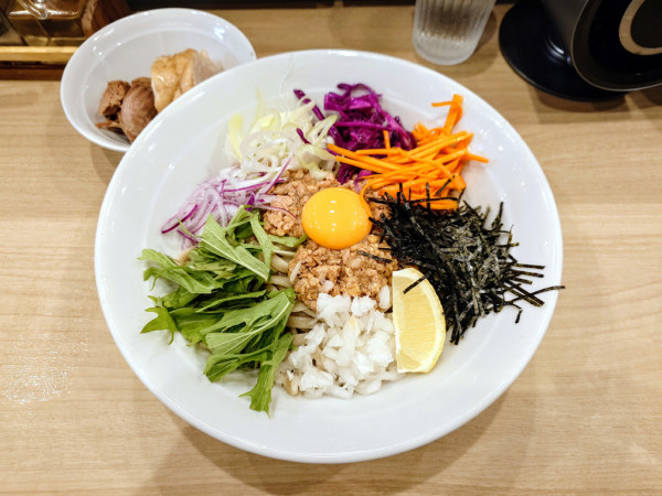 「台湾まぜそば+豚まし(ばら)」@麺屋 味方 蒲田店の写真