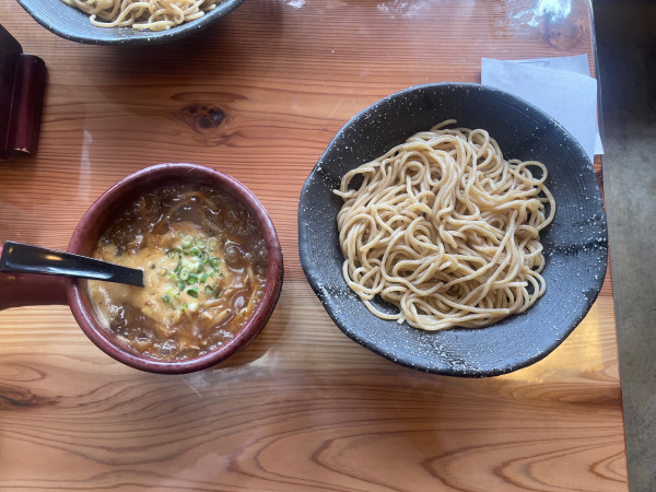 「醤油つけ麺」@麺や つるり 新潟小千谷流の写真