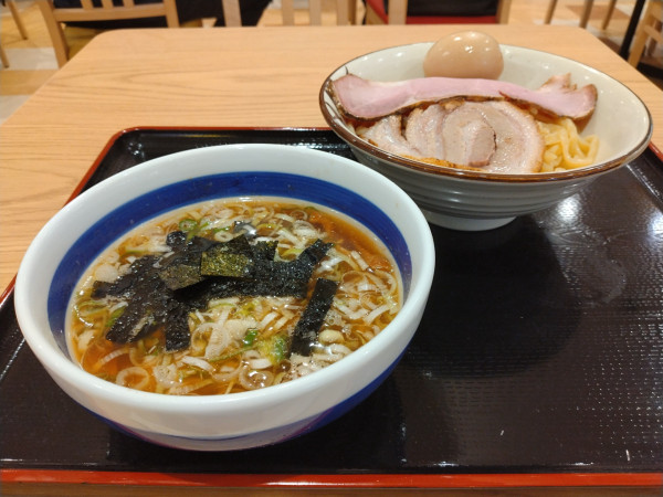 「特製肉ざる」@松戸富田製麺 ららテラス北綾瀬店の写真