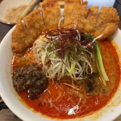 四川担々麺 赤い鯨 - 赤坂 | ラーメンデータベース
