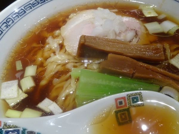 「醤油ラーメン　950円」@RAMEN and TSUKEMEN Number.9の写真