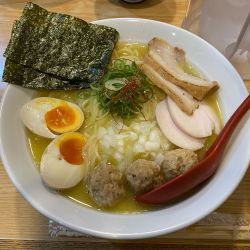 特製濃厚鶏塩ラーメン　大盛
