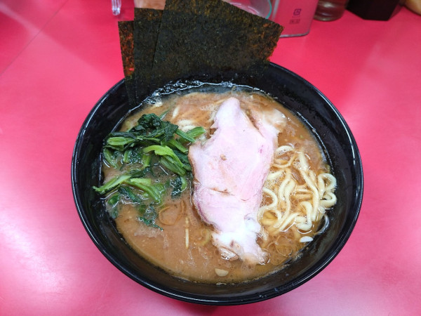 「並ラーメン900円」@ラーメン杉田家の写真