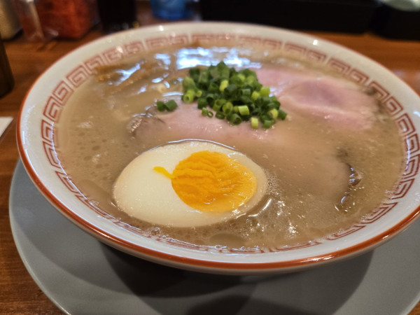 「博多らーめん」@濃厚豚骨らーめん 博多一路の写真