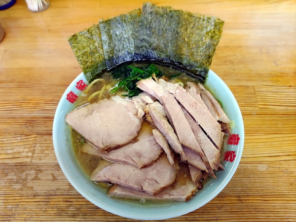 「チャーシューメン 細切りチャーシュー」@ラーメン竜家 六角家姉妹店の写真