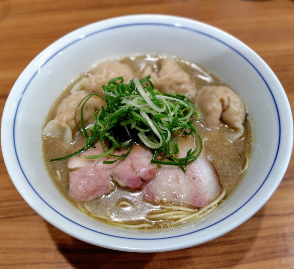 「ワンタン中華そば 1600円」@中華そば 西川の写真