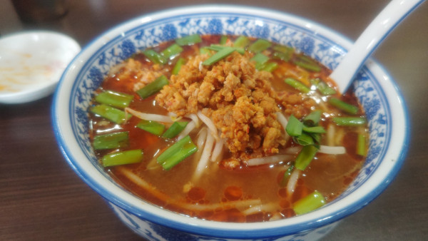 「台湾風味噌麺と半チャーハン850税抜」@中国料理 祥龍房 飯能南口店の写真